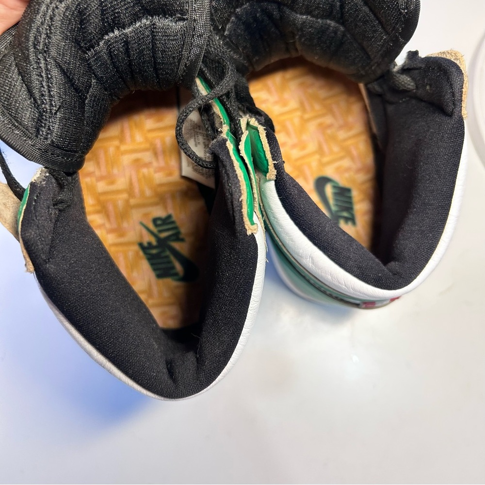 Nike Air Jordan Women’s Green and White Leather High Tops. Size 7.5 - Picture 15 of 16